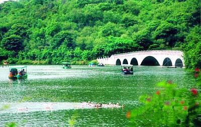 順德（dé）區開展生態（tài）環境（jìng）檢測機構監督性監測現場采樣檢（jiǎn）查